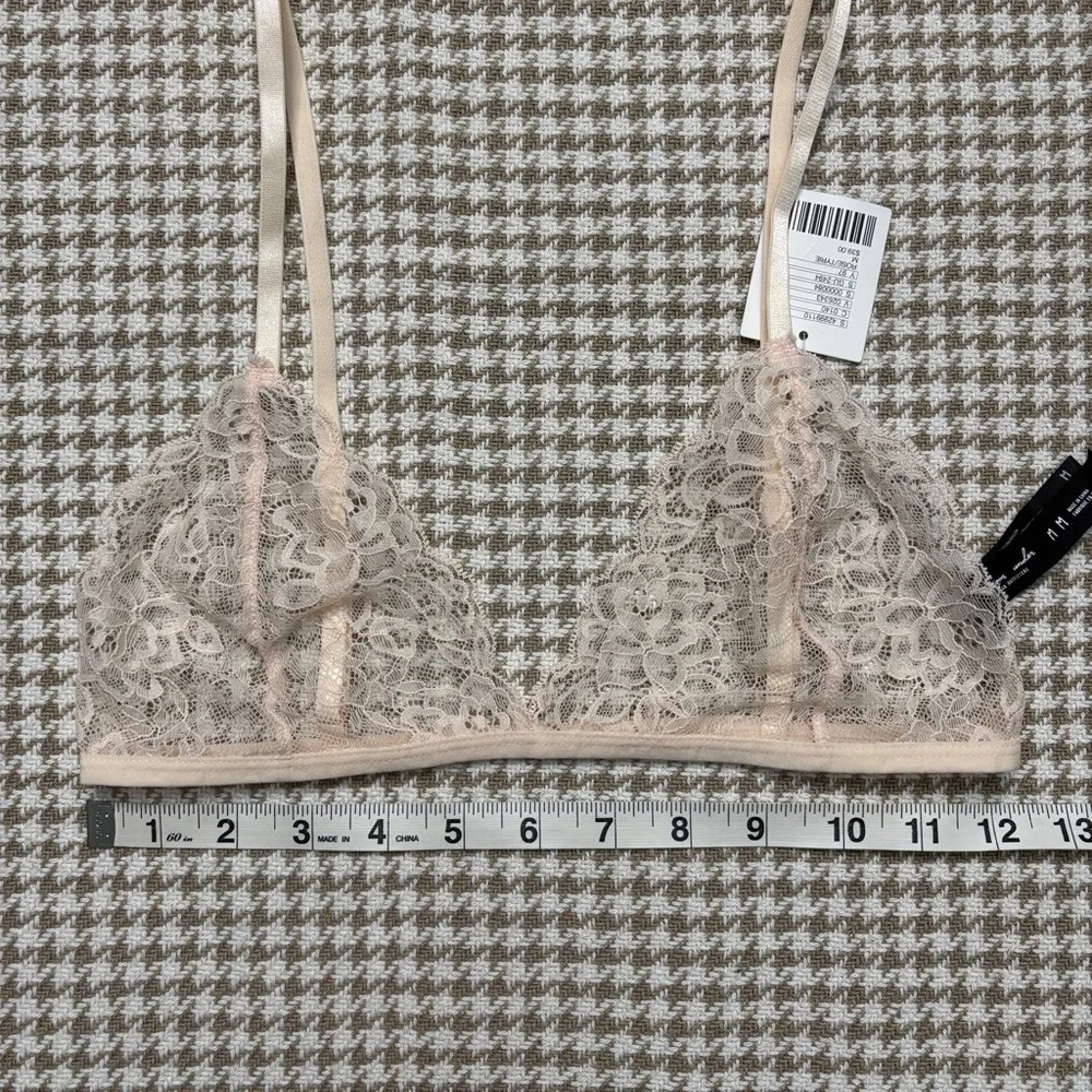 Urban Outfitters | ‘Out From Under’ Lace Bralette with Rose Gold Chain - Picture 13 of 16